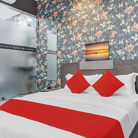Oyo Flagship Hotel Royal Inn Surat Luaran gambar