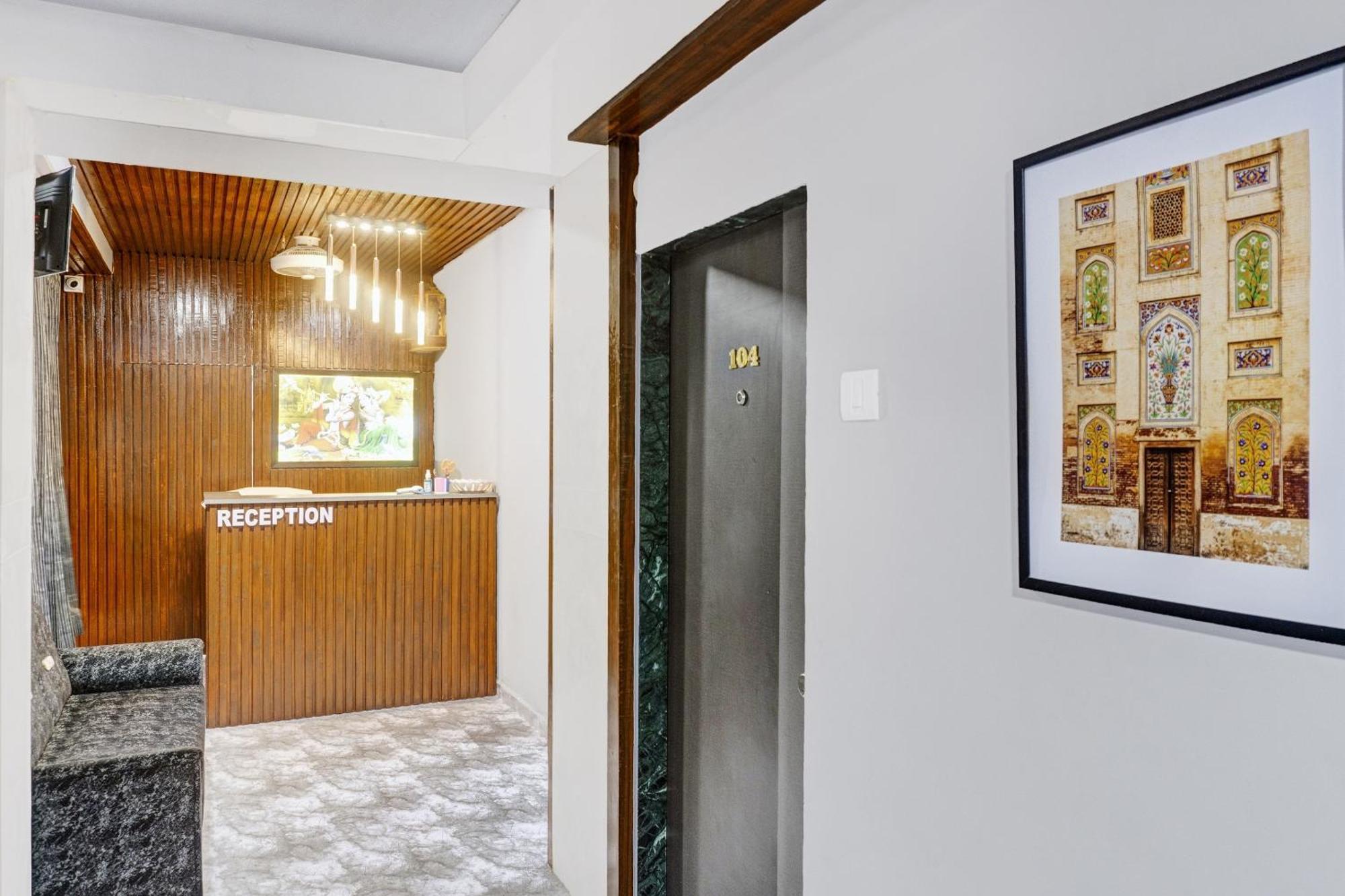 Oyo Flagship Hotel Royal Inn Surat Luaran gambar