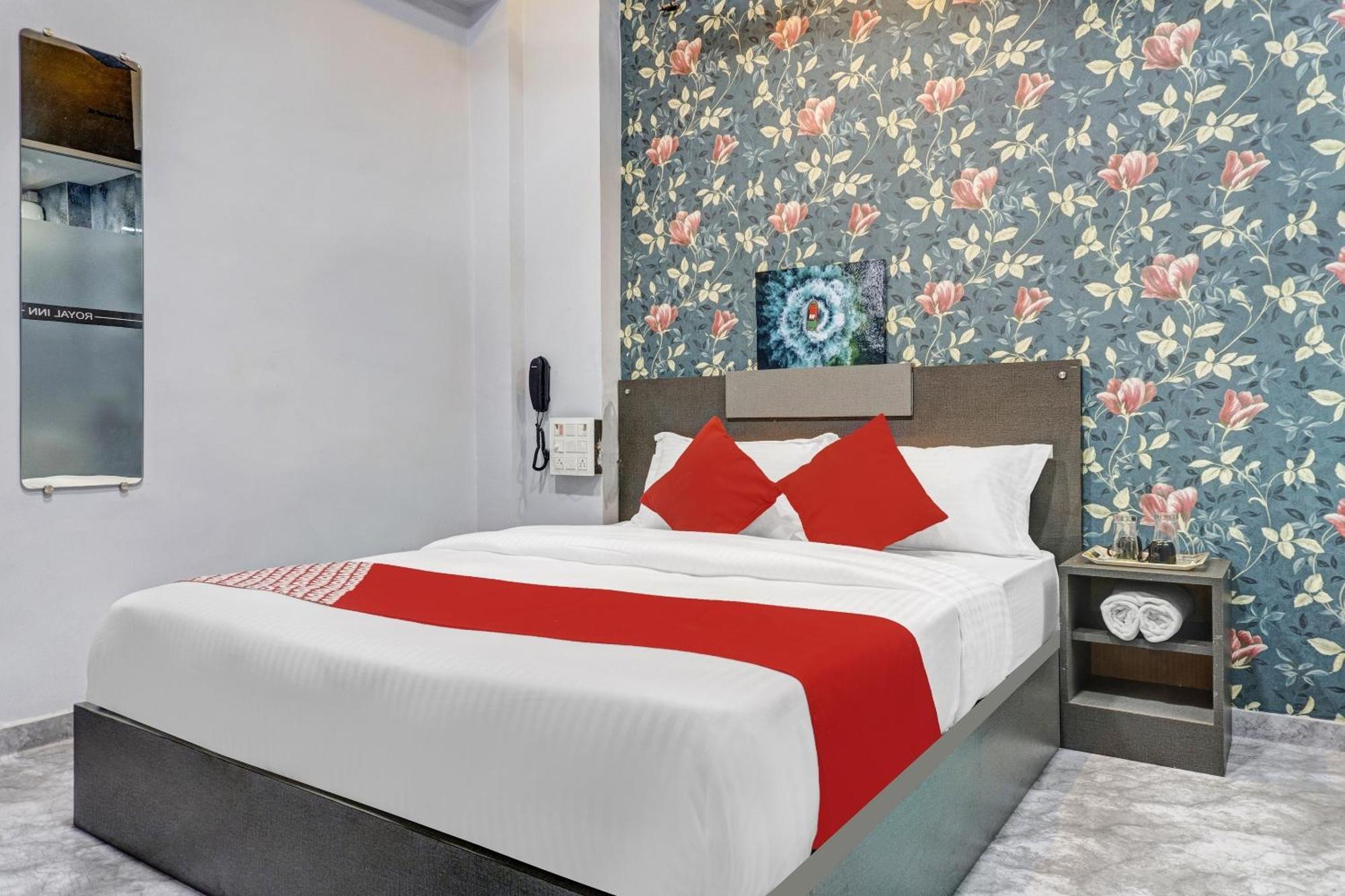 Oyo Flagship Hotel Royal Inn Surat Luaran gambar