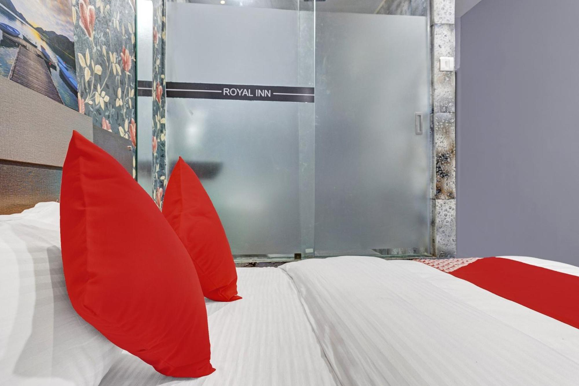Oyo Flagship Hotel Royal Inn Surat Luaran gambar