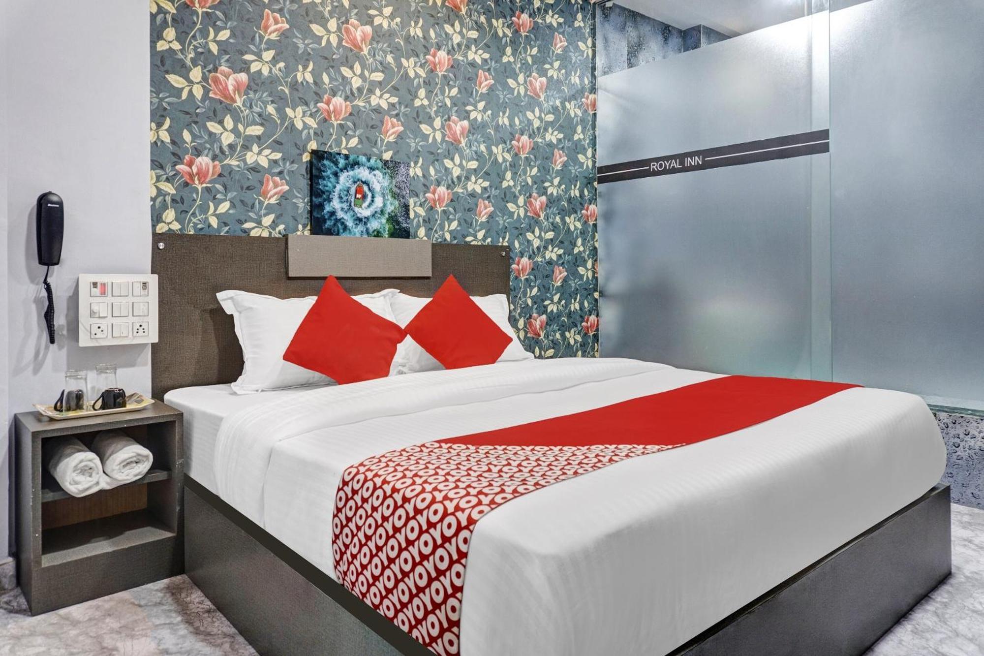Oyo Flagship Hotel Royal Inn Surat Luaran gambar