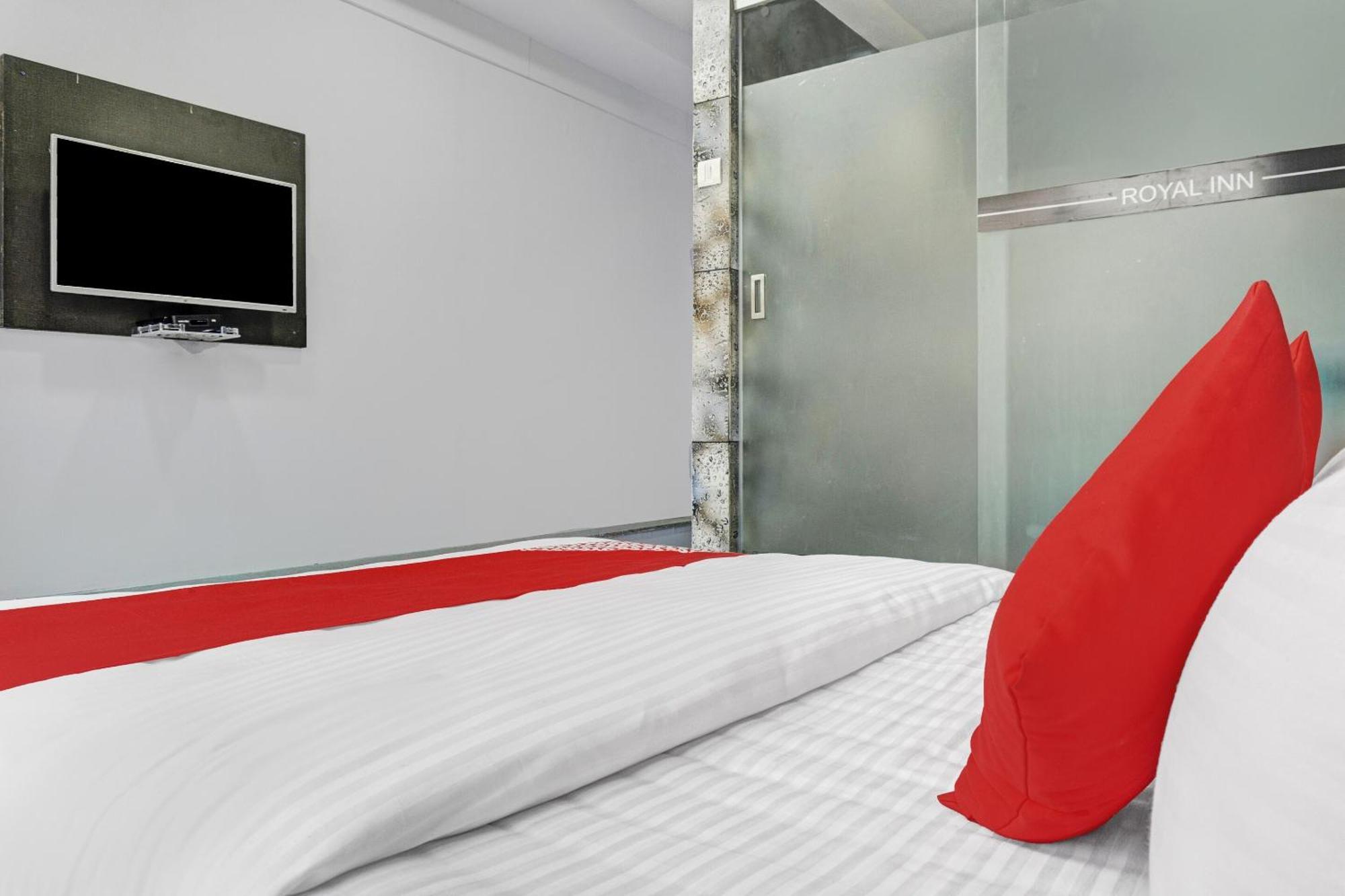 Oyo Flagship Hotel Royal Inn Surat Luaran gambar