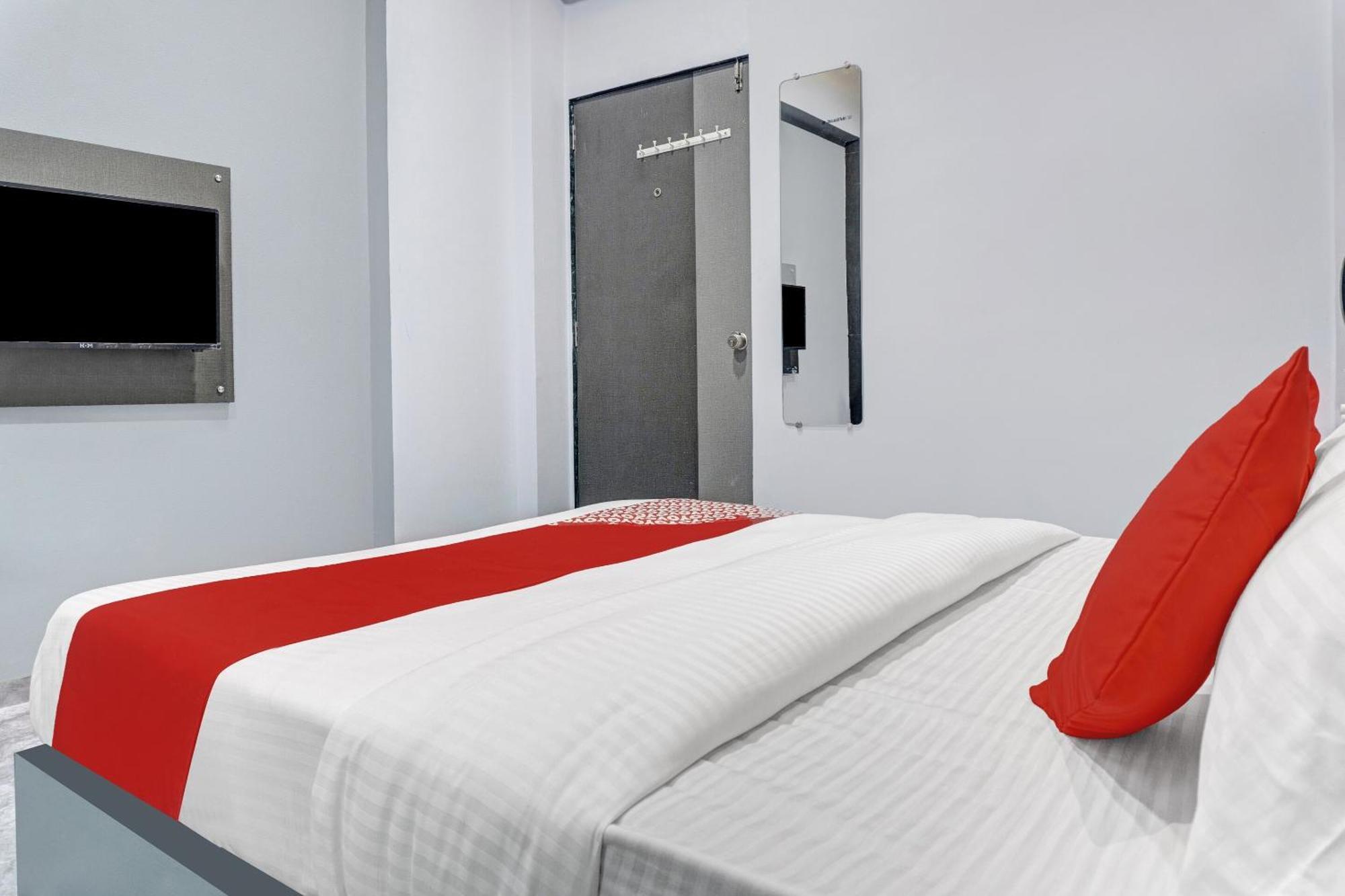 Oyo Flagship Hotel Royal Inn Surat Luaran gambar