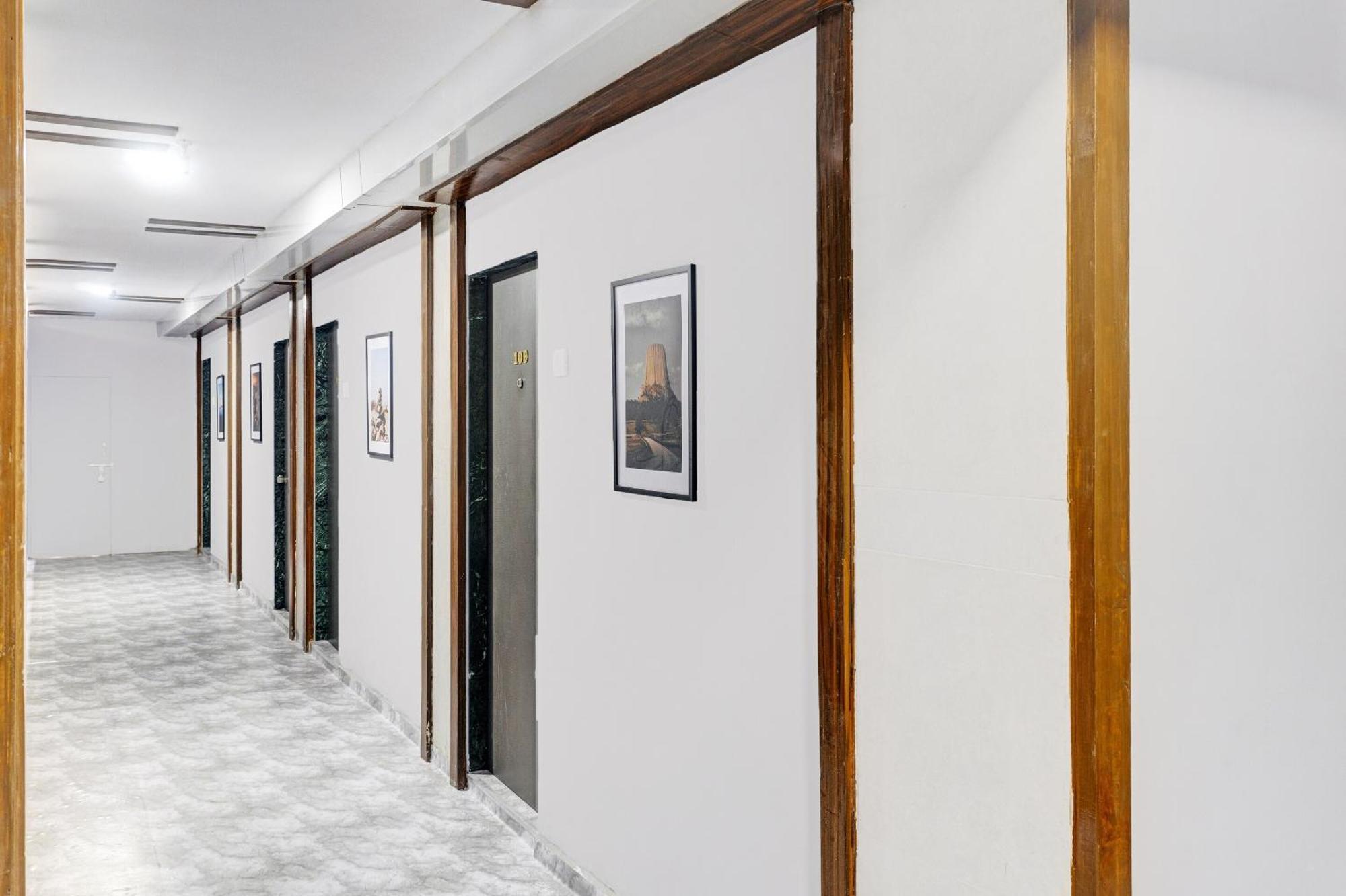 Oyo Flagship Hotel Royal Inn Surat Luaran gambar