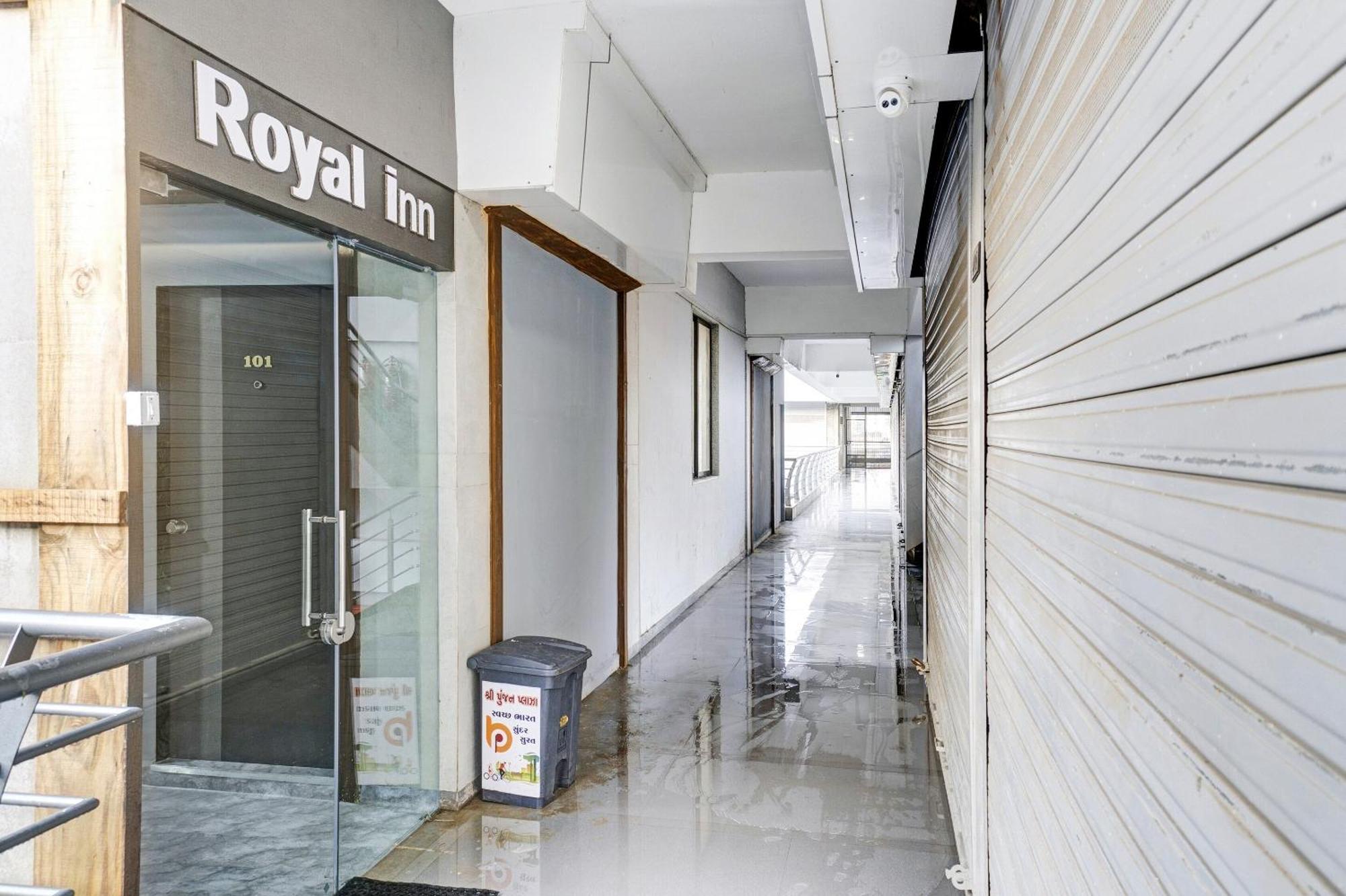 Oyo Flagship Hotel Royal Inn Surat Luaran gambar