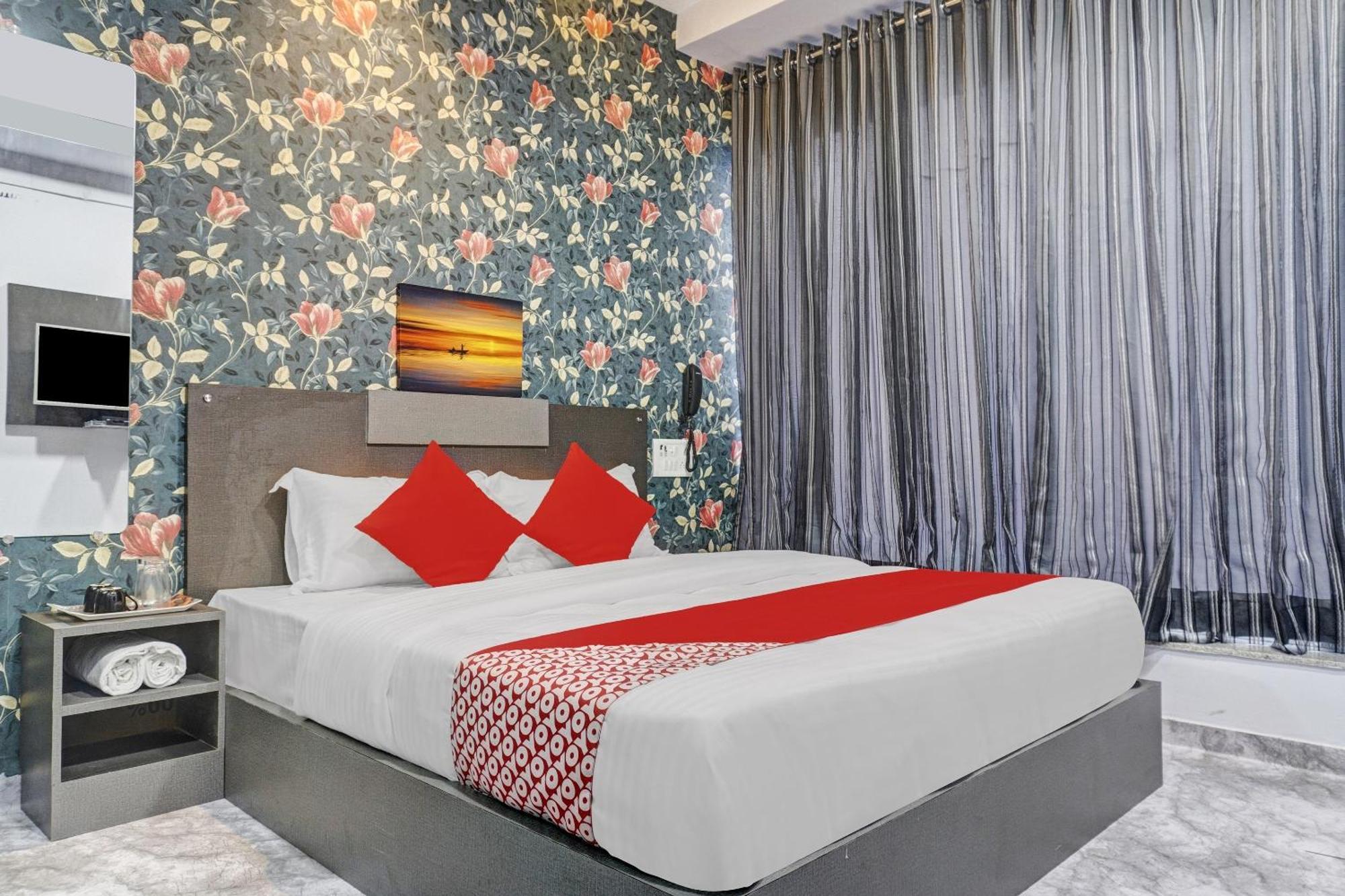 Oyo Flagship Hotel Royal Inn Surat Luaran gambar